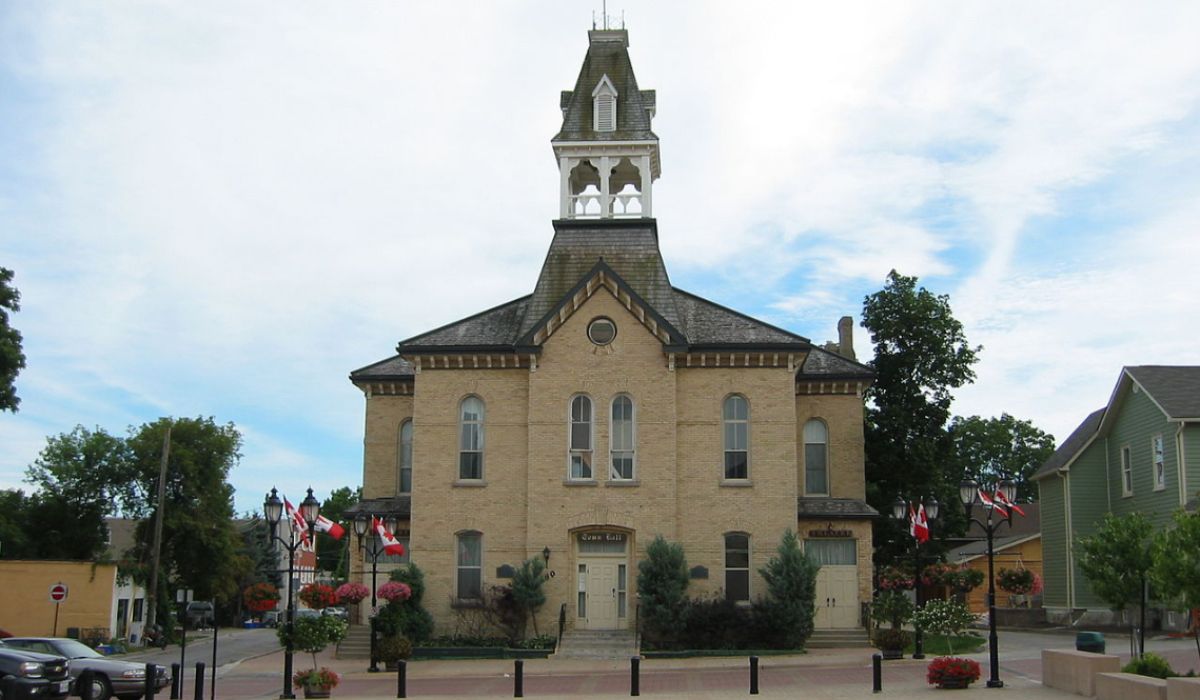 C21HG Newmarket